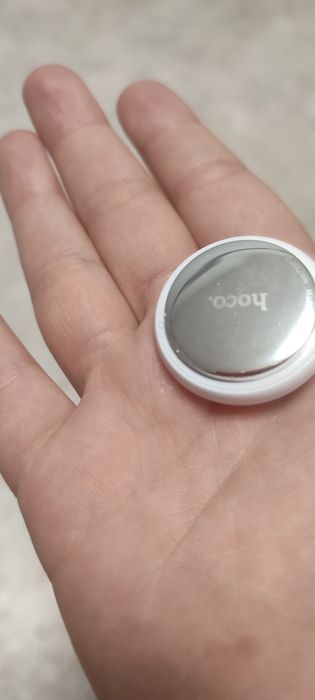 Продам airtag для iphone от компании hoco
