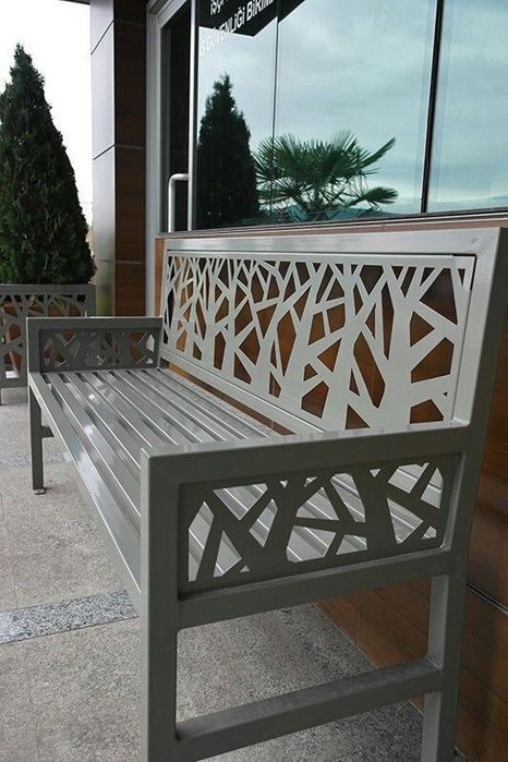 Скамейки и урны уличные