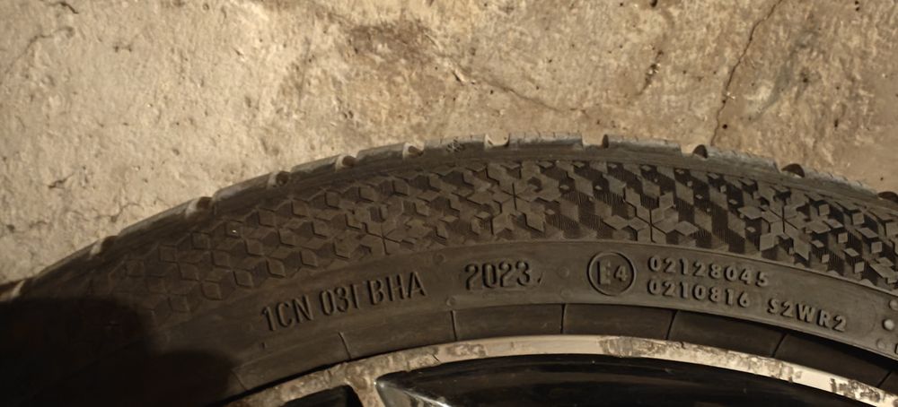 Гуми  225 45 18 с Джанти 5х112