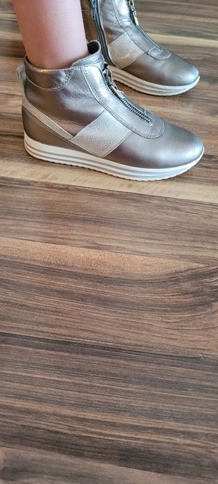 Ботинки для девочки