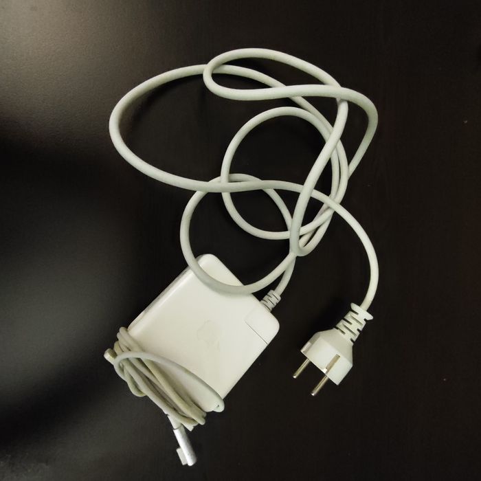100% Оригинален Захранващ Адаптер Apple MagSafe 2 85W

Input: AC 100~2