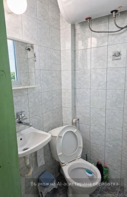 Дава се под наем Двустаен апартамент в Варна, Цветен квартал - 40 кв.м за 298.86 € - Снимка #3