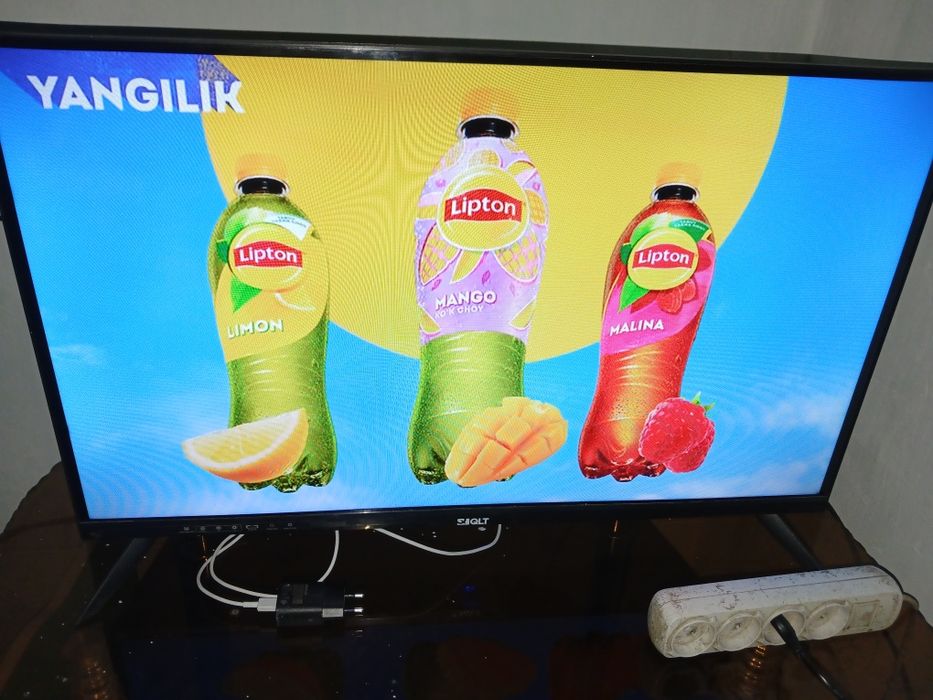 QLT 32 Smart tv.  4oy ishlatilgan. Karobka va 3yil kafolat qogozi ham
