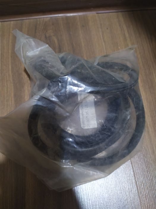 Уплотнительная резина 24.00-35/21.00-33