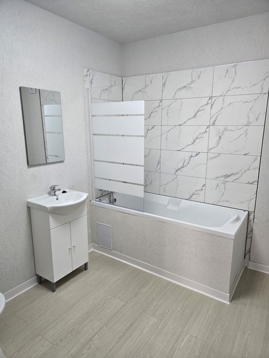 Închiriez apartament 3 camere