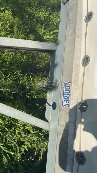 Remorca Lorries basculabilă