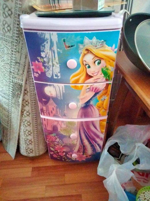 Продам стул новый