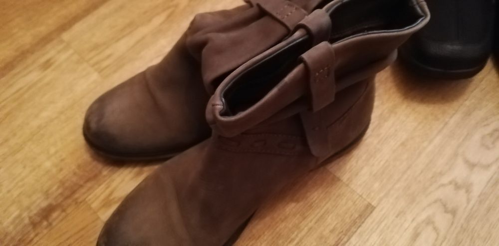 Продам женскую обувь