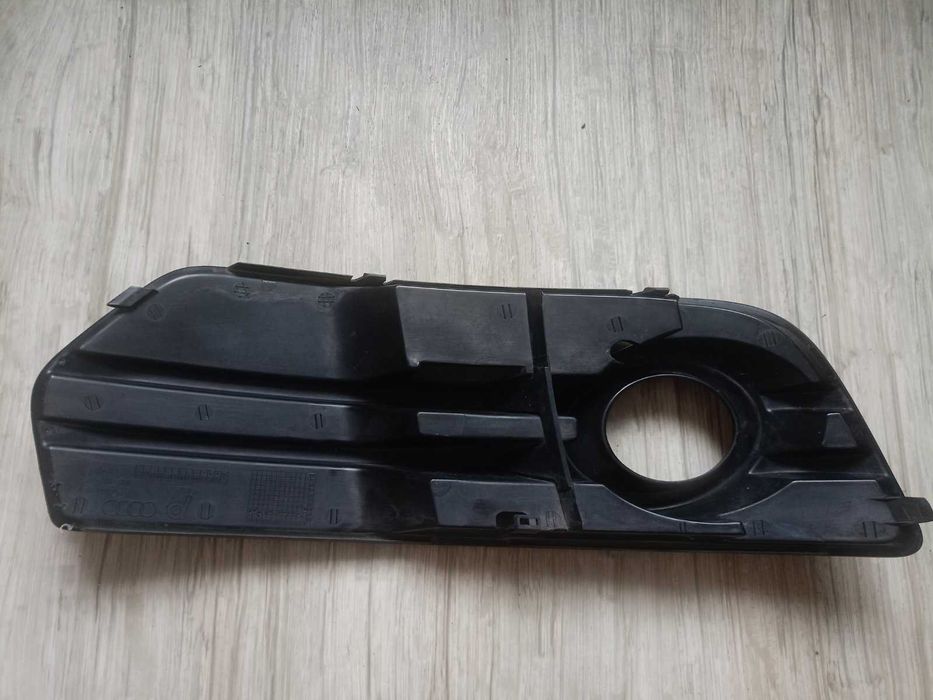 Audi Q5 8R / Решетка предна броня дясна за Ауди Кю5 8Р 2008-2012