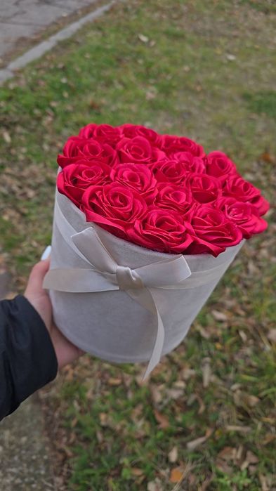 Кутия с рози за всеки повод гр. Търговище Запад 1 • OLX.bg