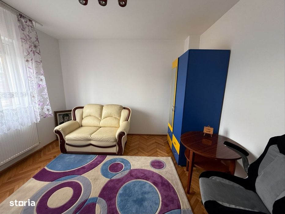 Vila de vanzare in Paulesti P+1E, 8 camere spatiu pentru familie