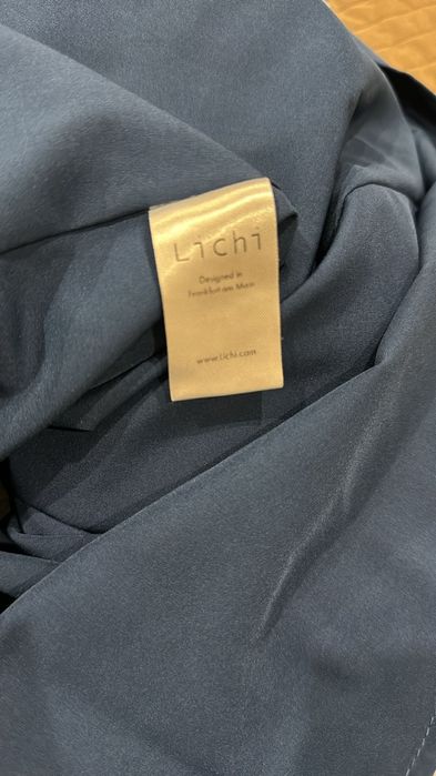 Продам платье S (на M)