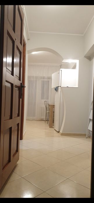 Inchiriez garsoniera Confort 1