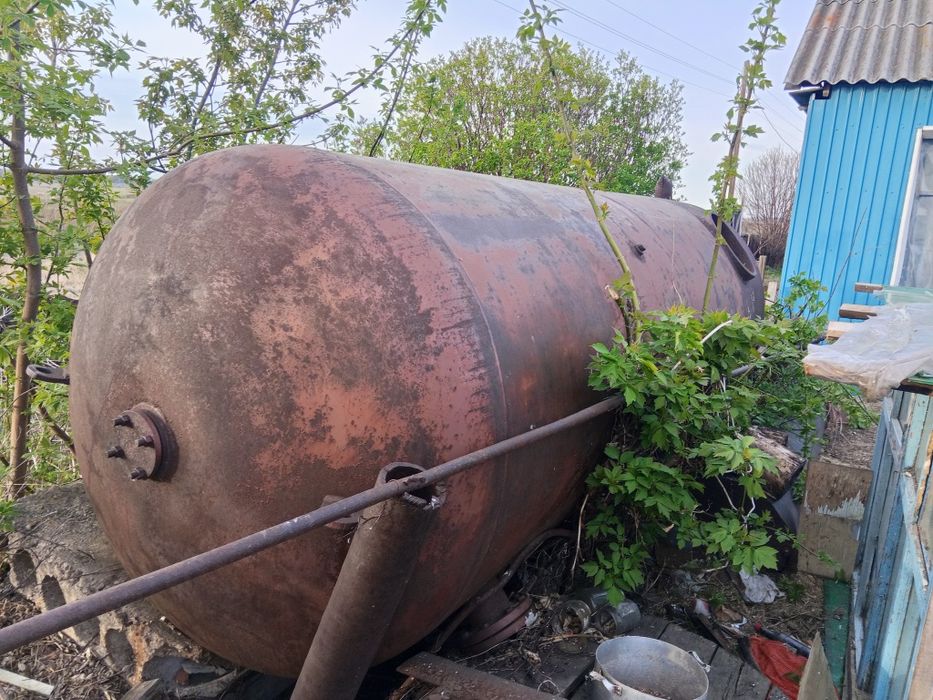 Продам емкость 5 куб.