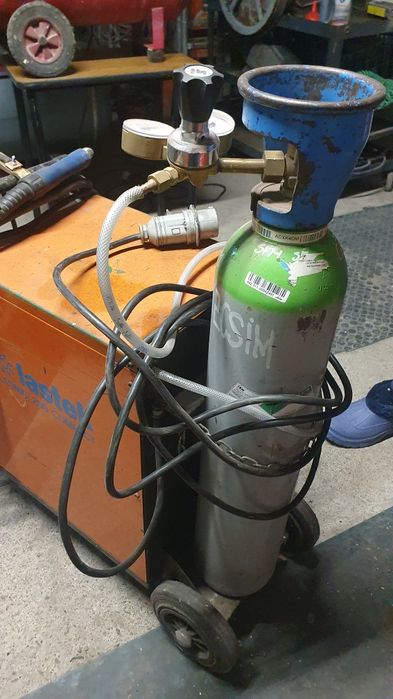 Aparat de sudura cu fir