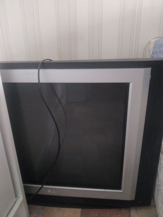 Продам телевизор