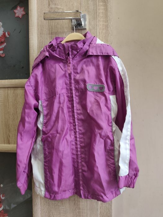 Продавам сет детски дрешки