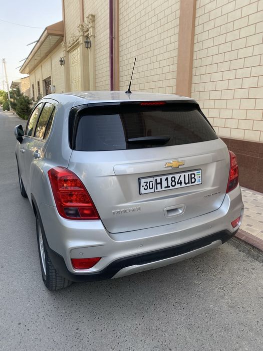 Tracker 1 sotiladi