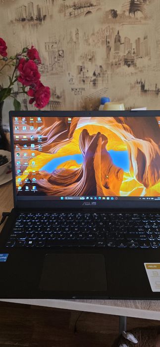 Vand laptop Asus !