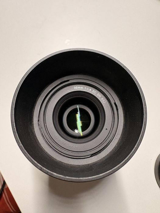 Sigma 30mm 1:1.4 dc dn 52