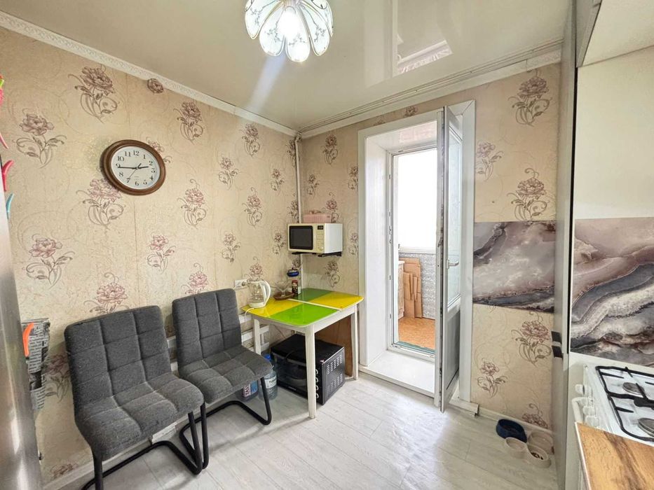 Продам 2-комн. квартиру, 19 мкр.