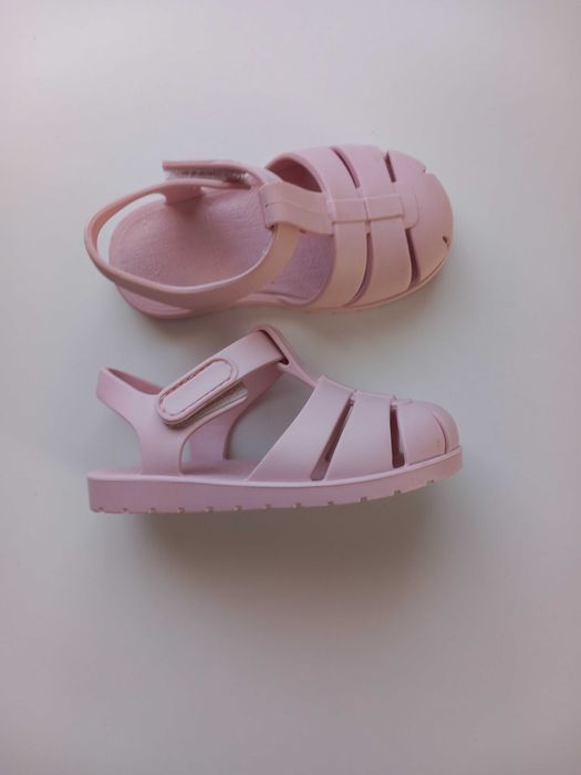 Детски / бебешки сандали Zara / Зара- НОВИ - силиконови сандалки