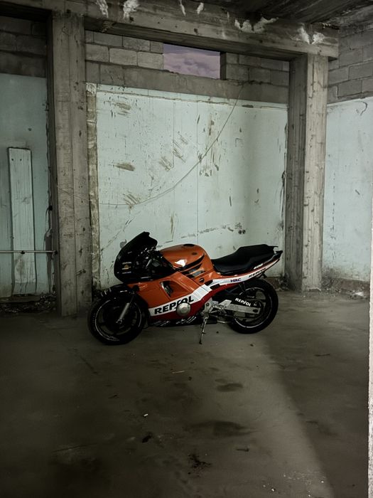 Honda cbr 600 f2