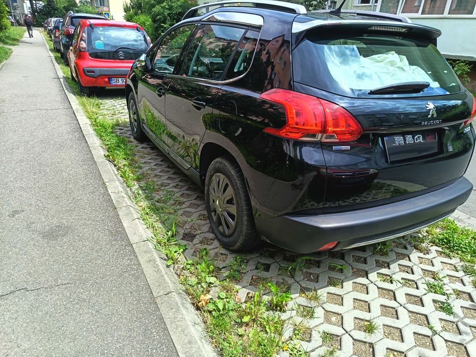 PEUGEOT 2008 2015 — imagine 4