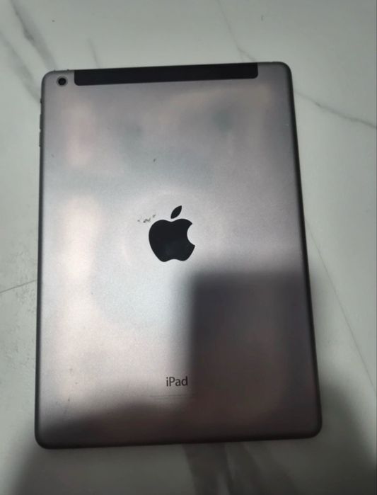 iPad Generatia 1