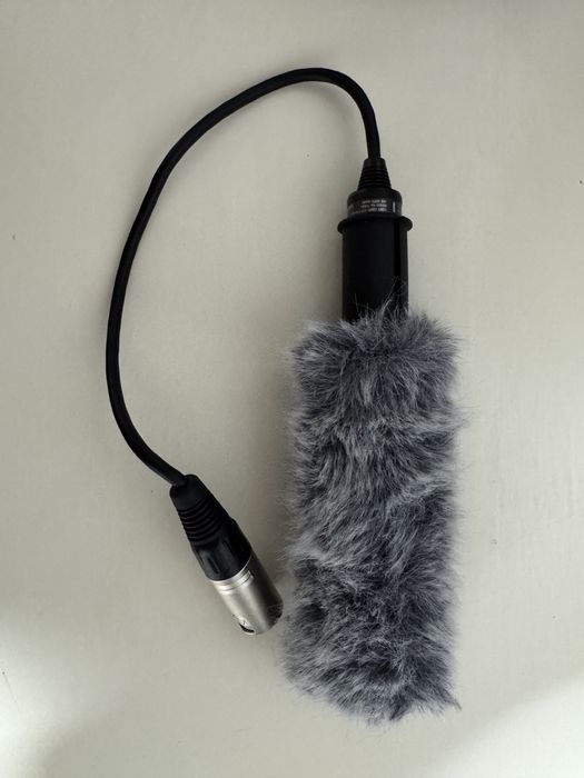 Sony XLR-K3M Adaptor XLR cu Patina MI Shoe (microfon shotgun)