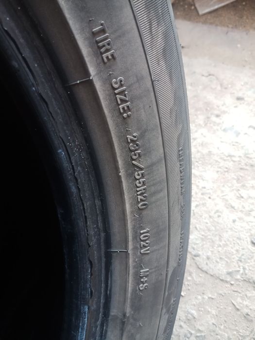 Продам летн резину Goodyear 235'55'20
