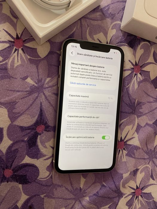 Iphone 11 liber de retea  alb