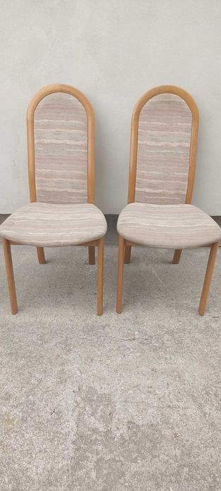 scaune in stare buna