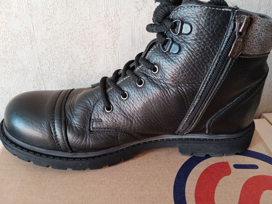 Ботинки демисезонные 40 р
