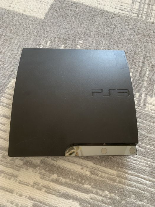 Playstation 3 500gb+40 ta uyin+2 ta joystick