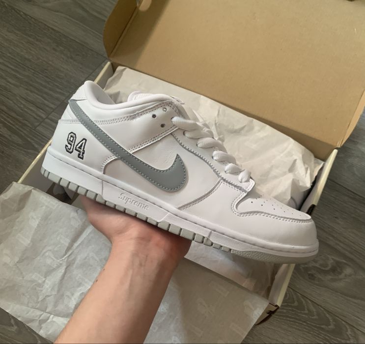 Nike SB Dunk Low x Supreme 94 size 43