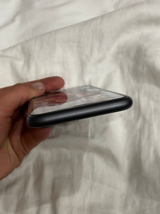 Продам iPhone 11/128