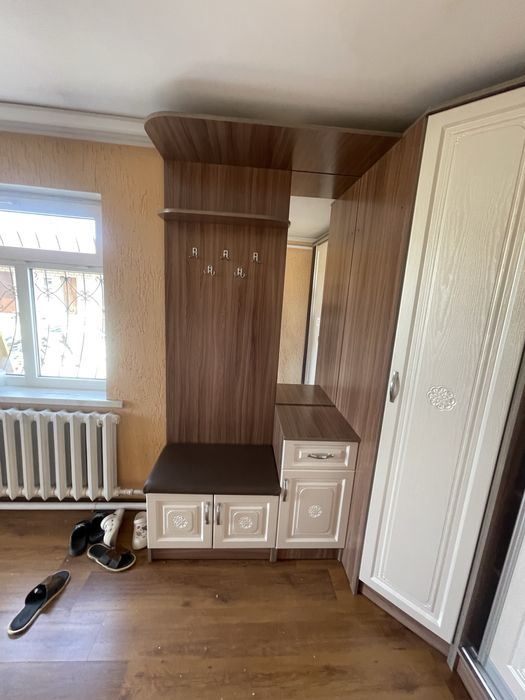Продам прихожию. Угловая