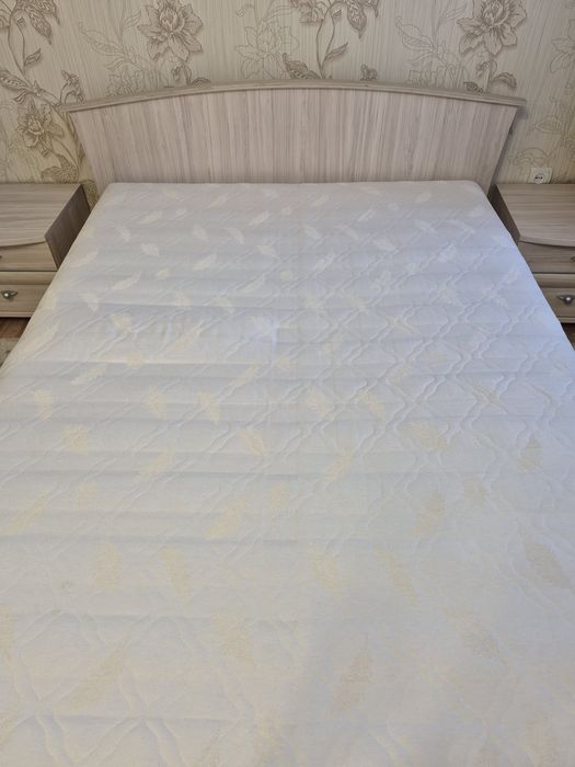 Продаю матрас б/у 140×200