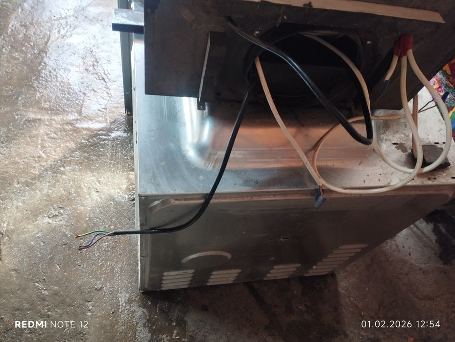 Продам срочно духовку