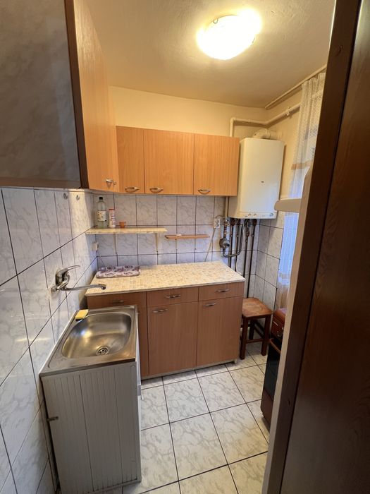 Vand apartament cu 2 camere