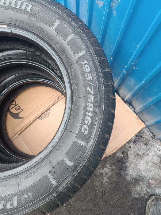 Продам, резина на Газель