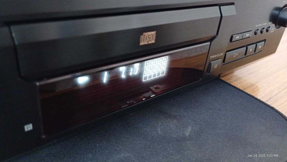 CD плеър Sony CDP XE-330 и магнетофон Unitra ZK-120 Grundig