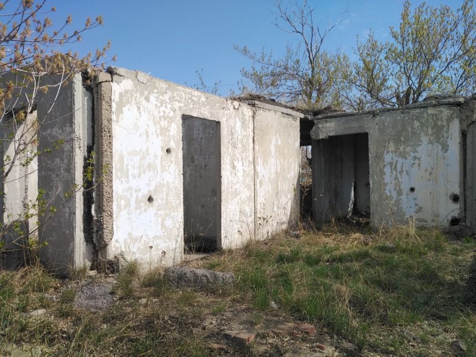 Продам два дома на разбор