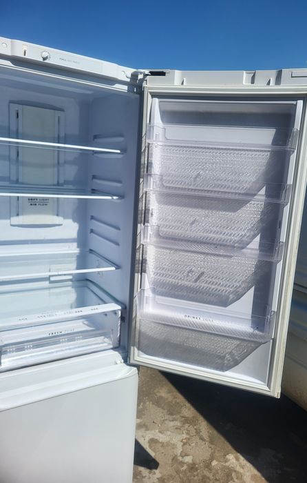 Продам холрдильник бирюса