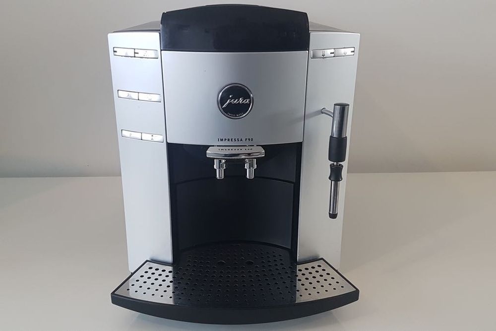 Кафемашина JURA Impressa F90