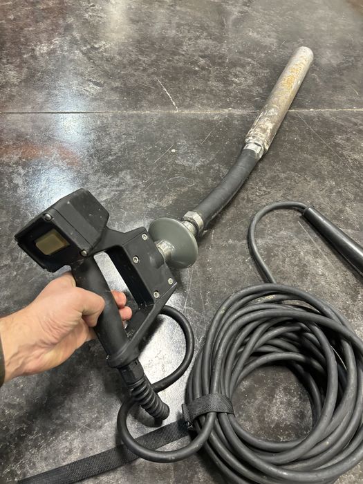 Vibrator beton wacker