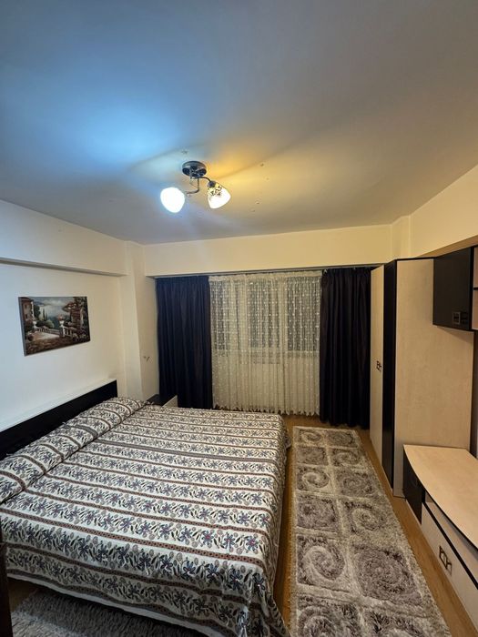 Chirie apartment 4 camere