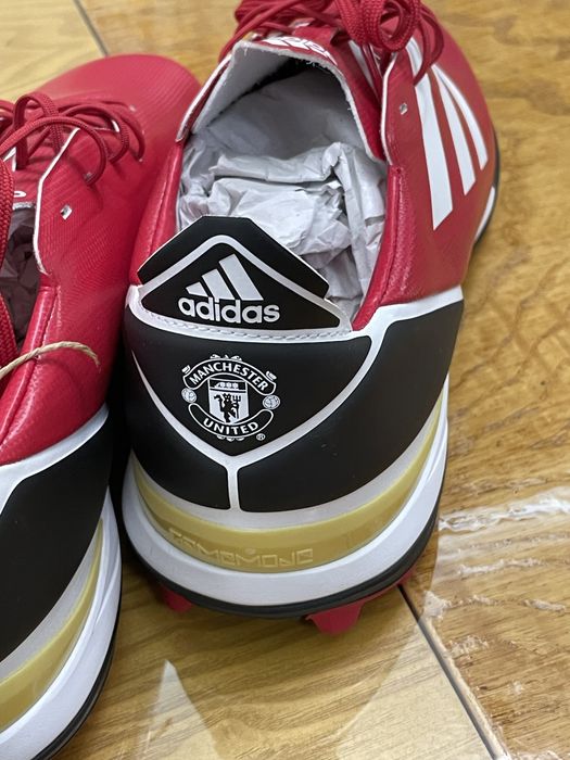 Кроссовки Adidas