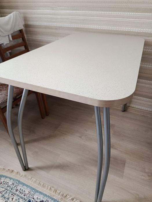 Стол 20000 тенге